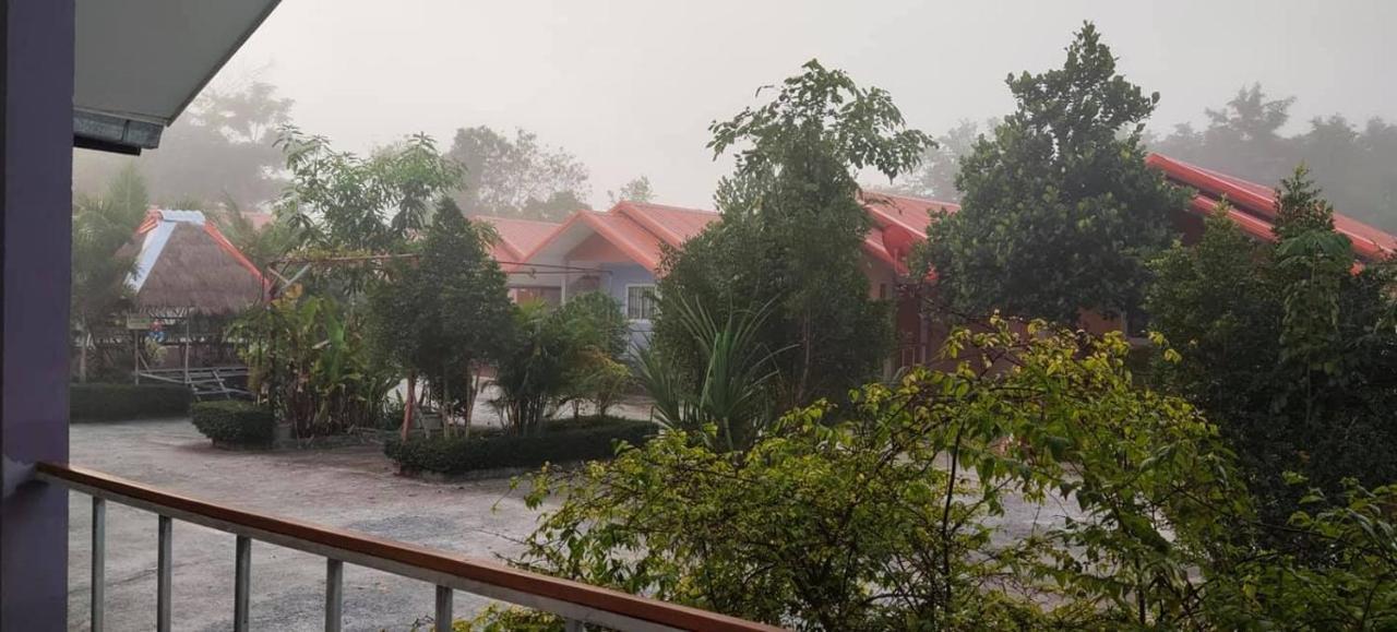 อวบอิ๋มรีสอร์ท #ที่พักภูกระดึง Ban Nong Tum Экстерьер фото